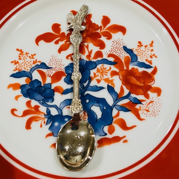 S14-Vintage Silverplate 1987 Blue Delft Eagle USA Land of the Free Spoon - Picture 2 of 8